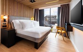 Yotelpad London Stratford, Select By Hilton